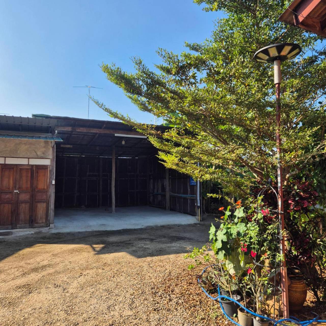 Kedthawa Homestay เฮือนเก็ดถะหวา Ban Cho Lae Luaran gambar
